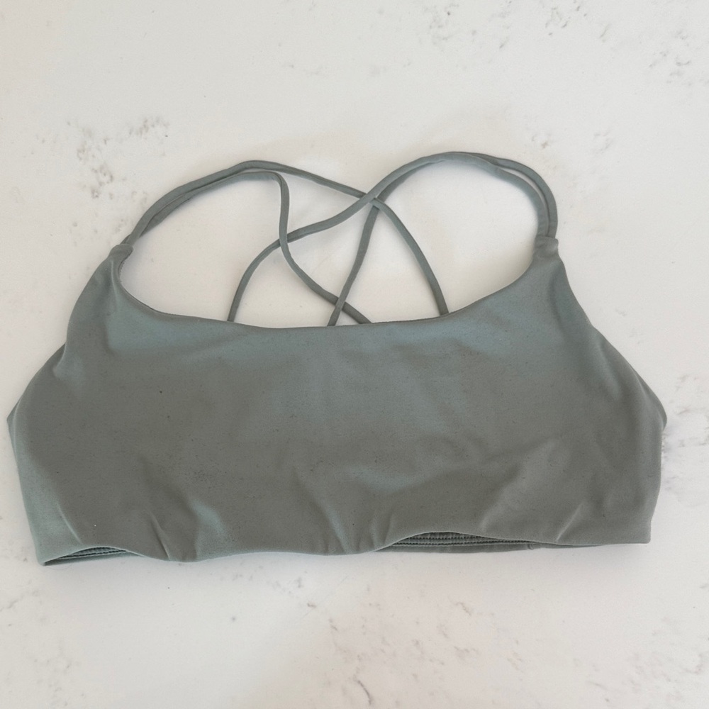 Vuori sage Cross-Back Sports Bra